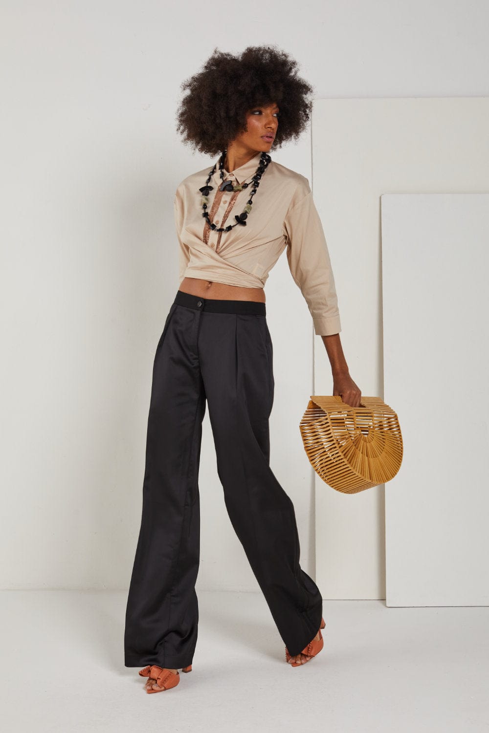 Access - Camisa Cropped Manga Longa Bege