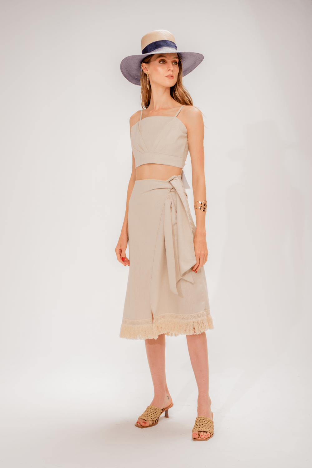 Lalibela - Blusa Cropped Decote Reto Viscolinho