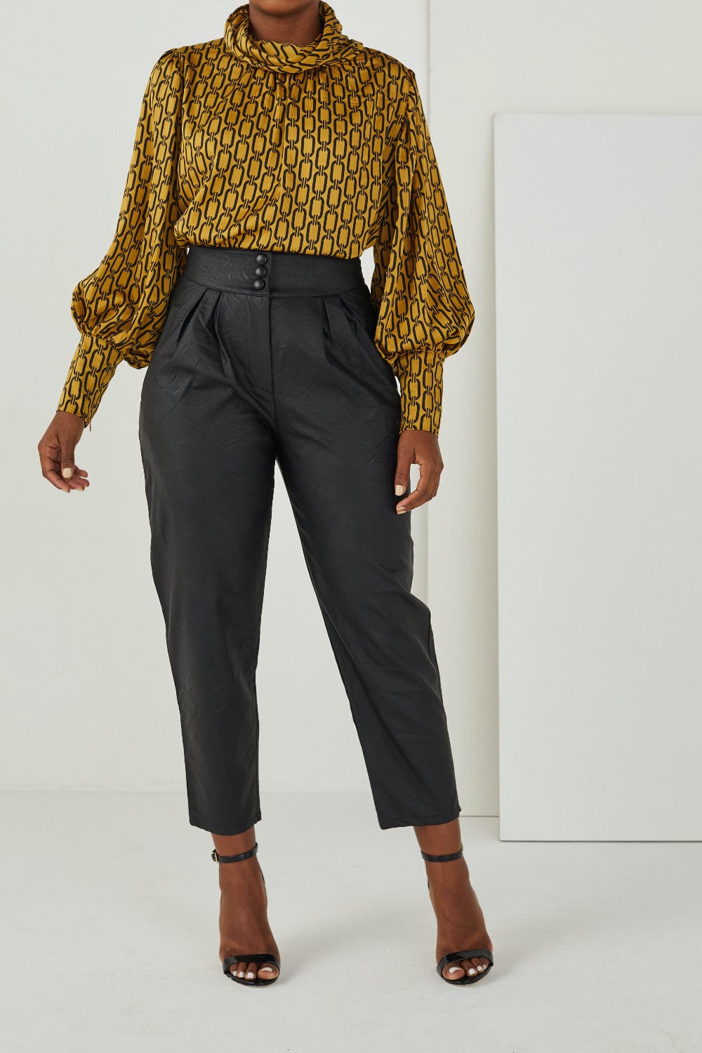 Vicolo - Calça Slouchy Preto