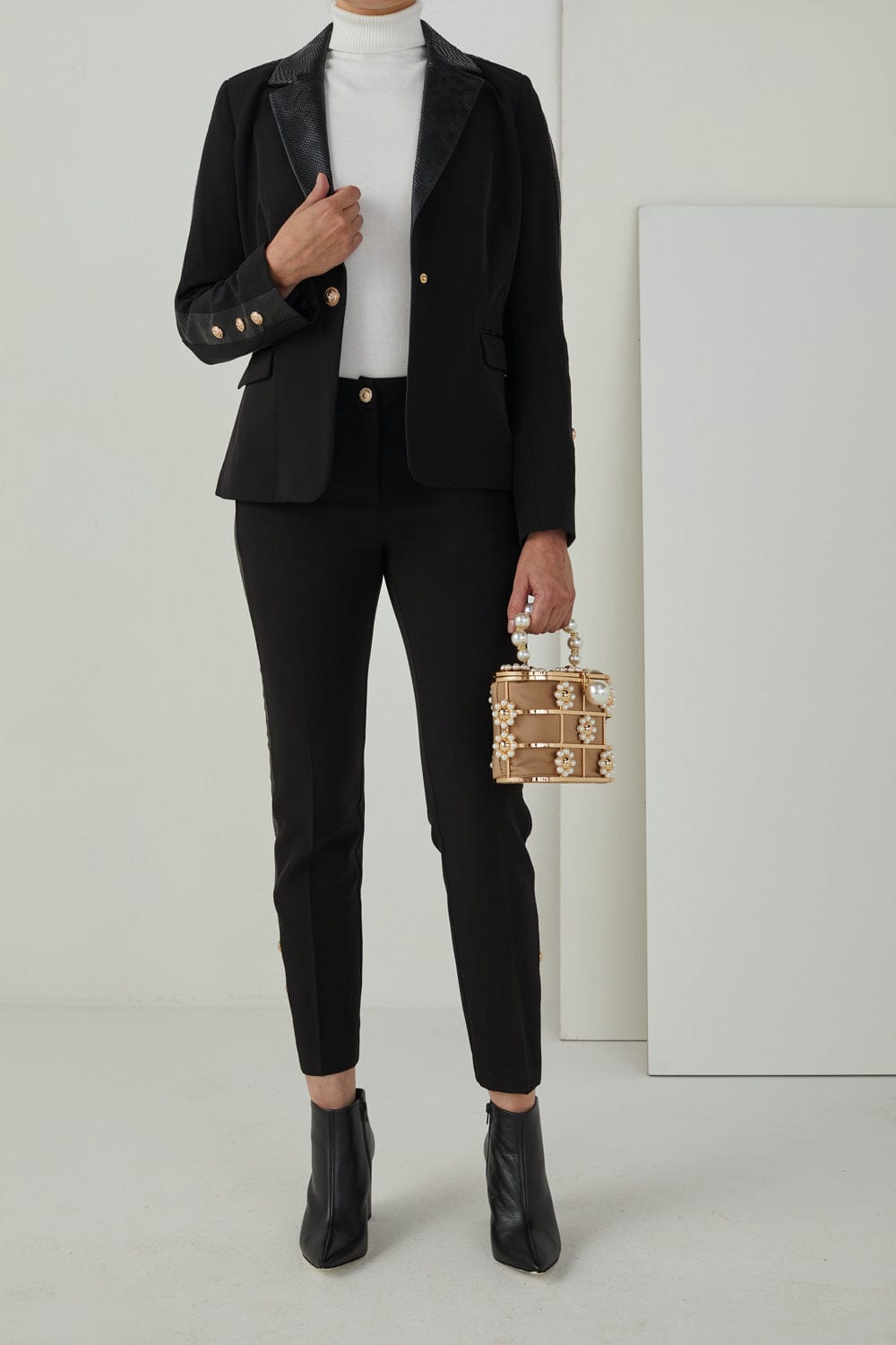 Spell - Conjunto Calça e Blazer com Detalhes Preto