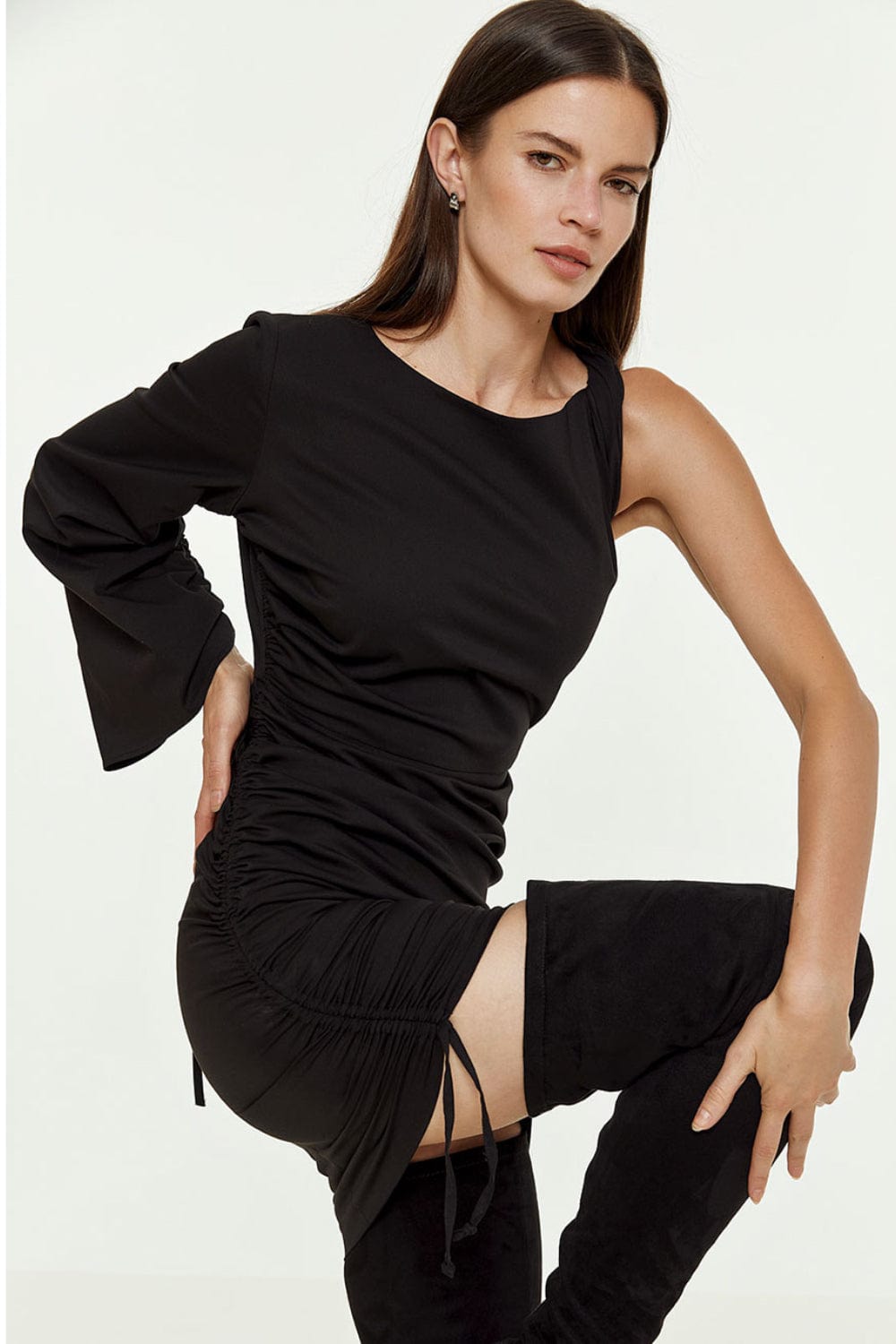 Access - Vestido Curto um Ombro Só Preto