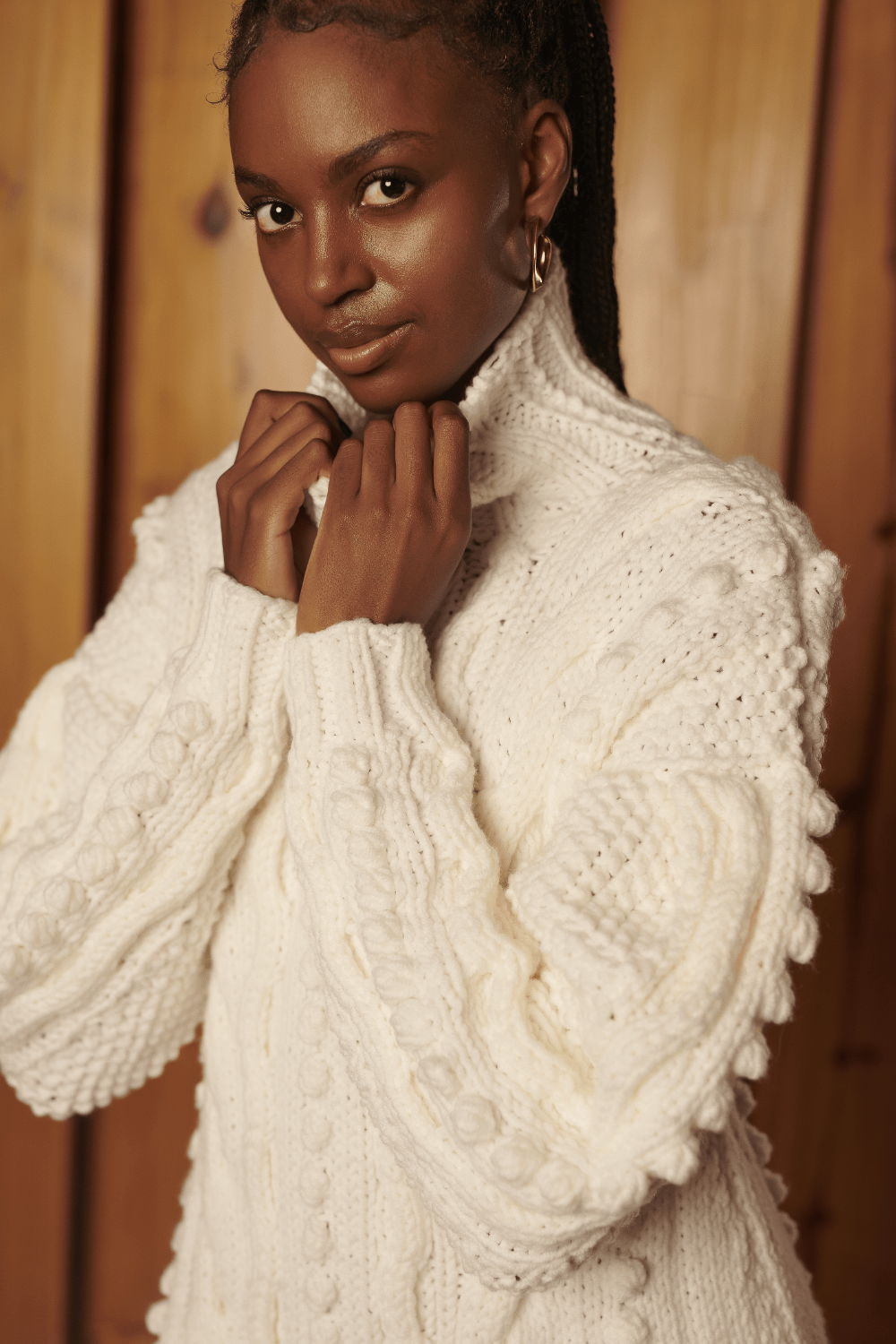 New - Vestido Midi Manga Longa Gola Alta de Tricot Branco