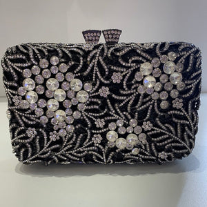 Bolsa Clutch com Pedraria